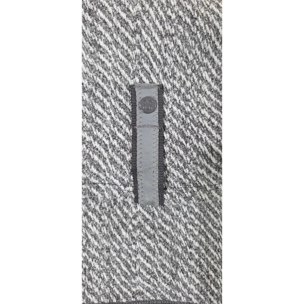 Lululemon Athletica Womens Vinyasa Wrap Scarf OS‎ Grey Full Snap Convertible